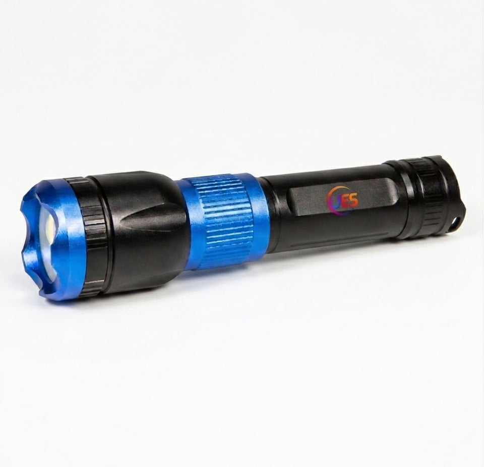Jeddah Electric Shop USB-C Rechargeable 1000 Lumen Flashlight with Power Bank